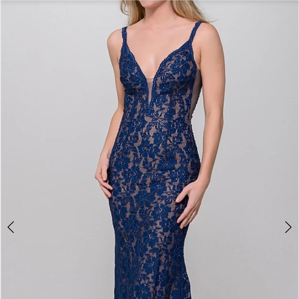 Jovani prom dress navy blue 

Train was altered . Excellent condition
